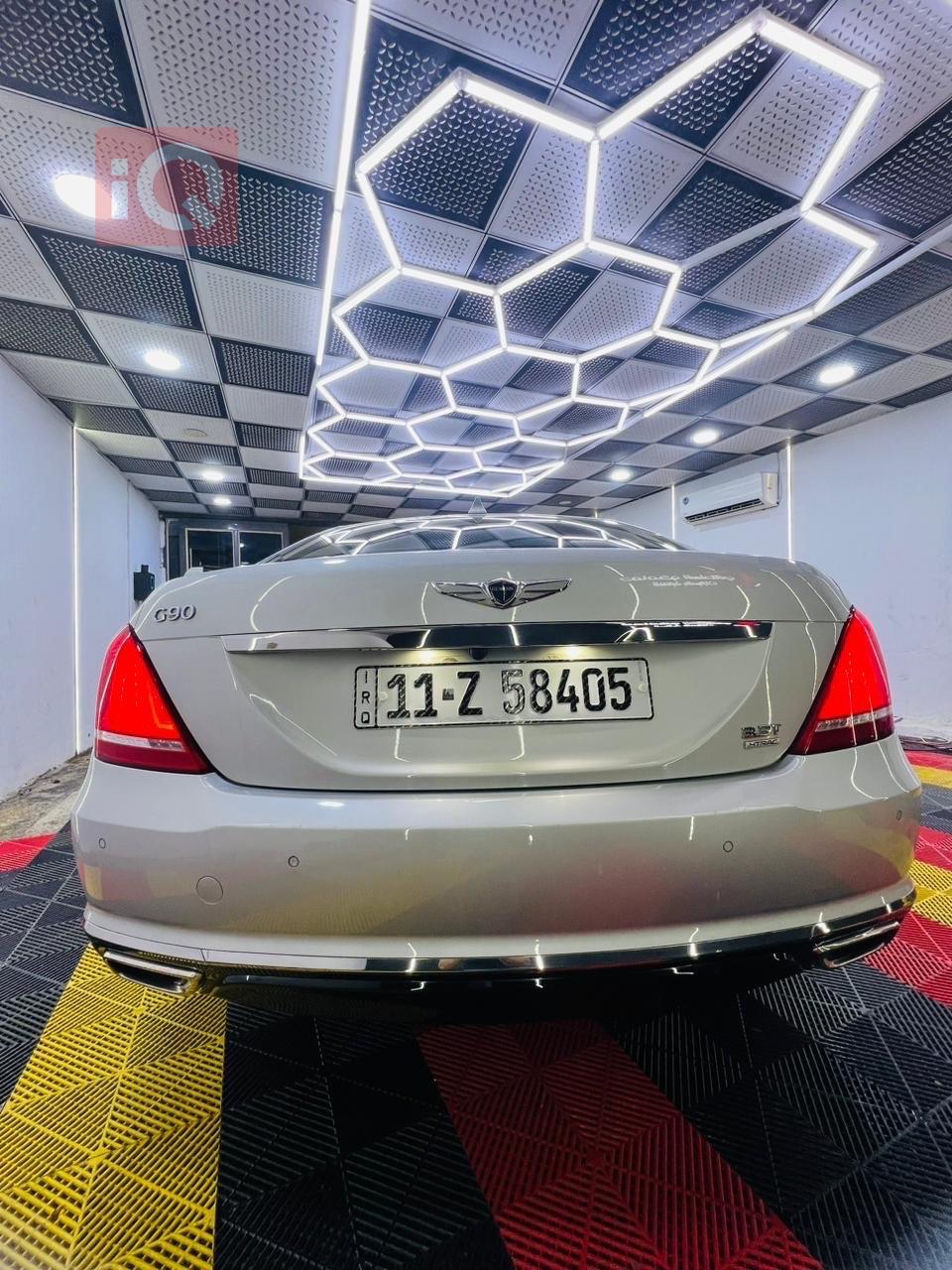 Genesis G90